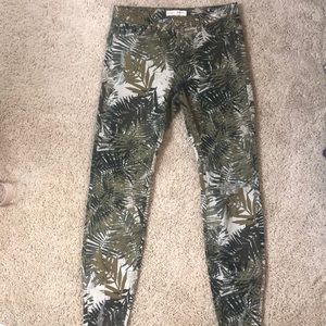 leaf patterned skinny jeans